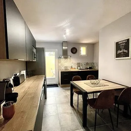 Appartement Jolie Maison De - 4 Personnes - Wifi - Tv